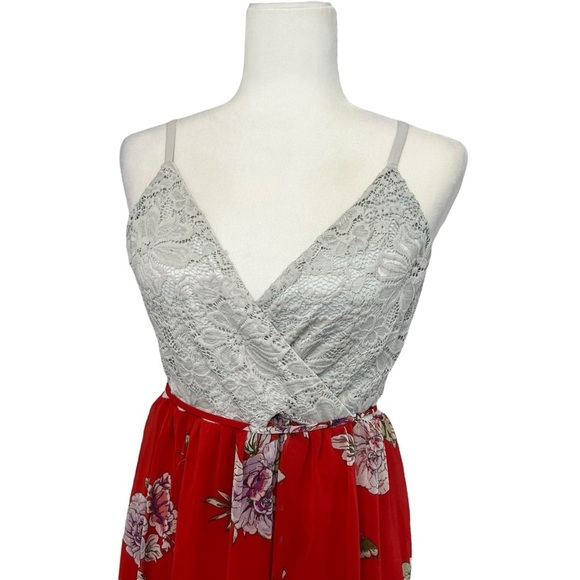 Lily Rose White and Red Maxi Dress - Picture 6 of 13